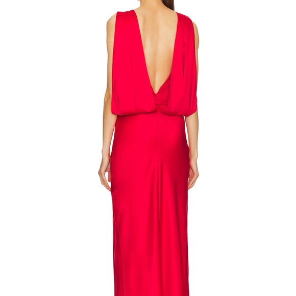 L'Academie Red Sleeveless Bateau Gown - Picture 5 of 5
